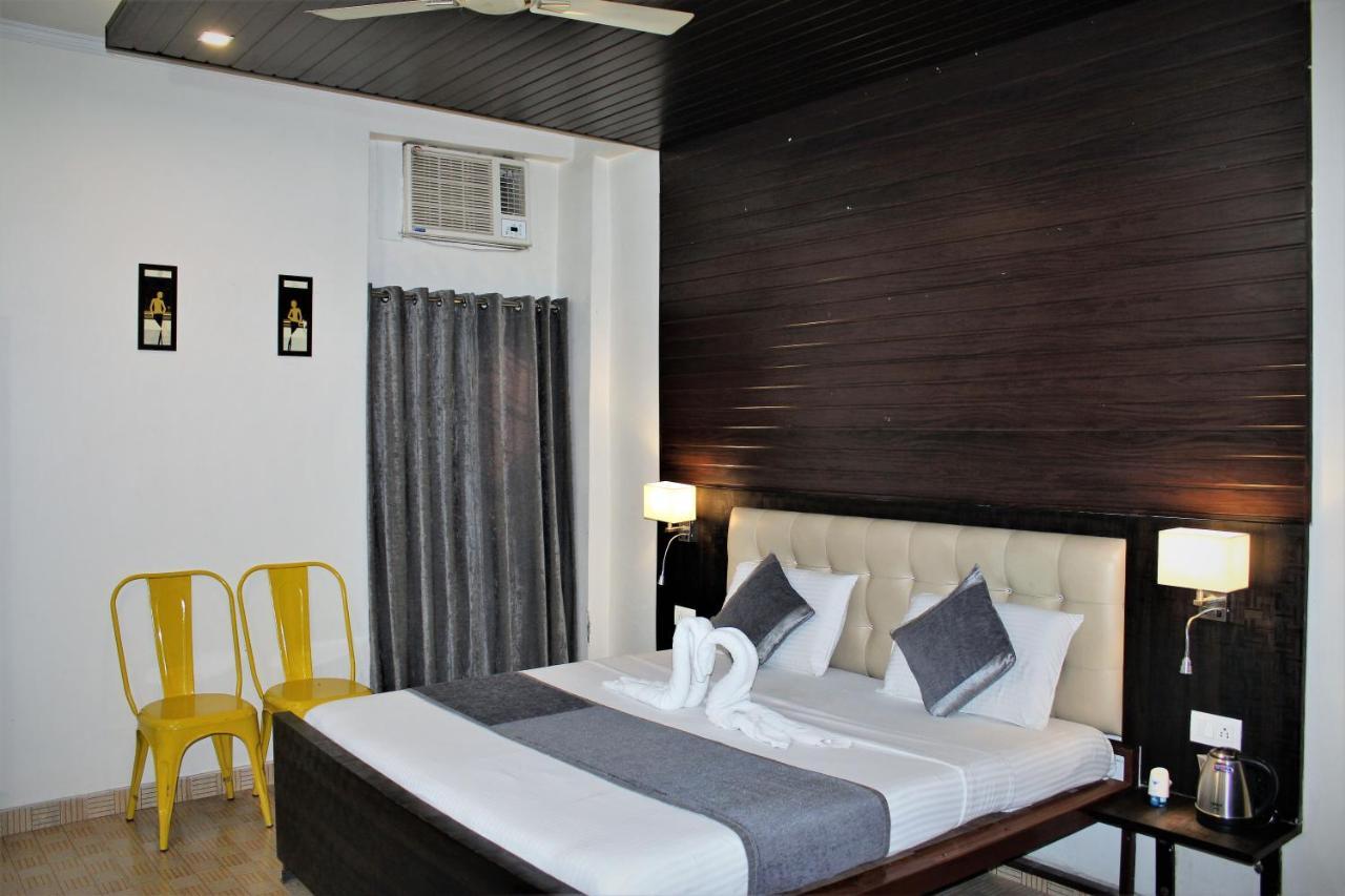 Krishna Residency - A Boutique Hotel Bareilly Exterior foto